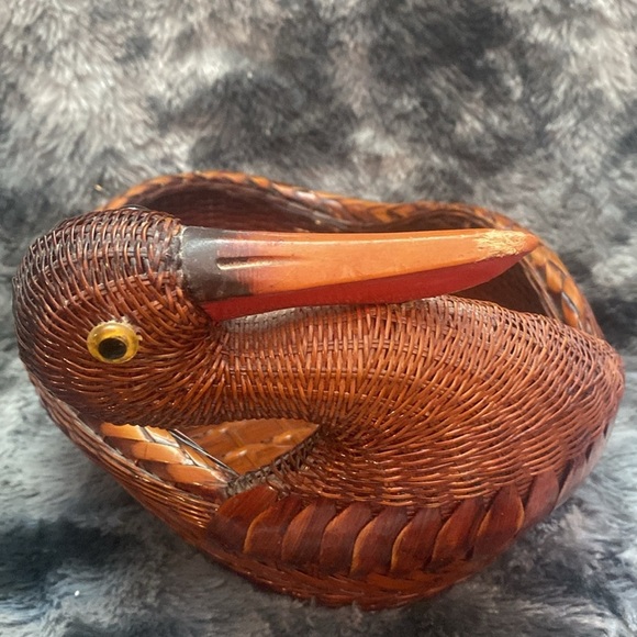 Brown Wicker Duck Basket - Picture 7 of 16